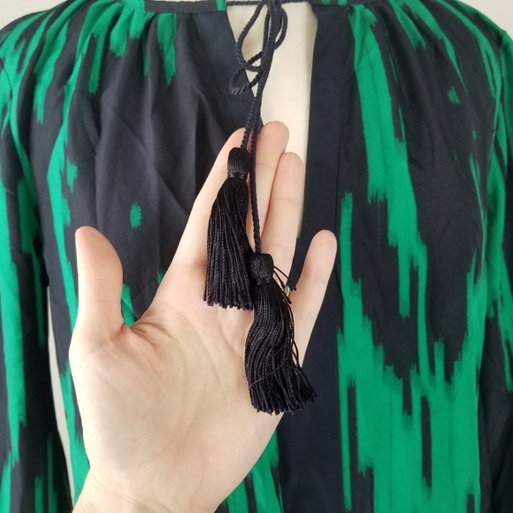 NWT Michael Michael Kors Long Sleeve Tassel Keyhole Collar Mini Dress Size M - Picture 3 of 13